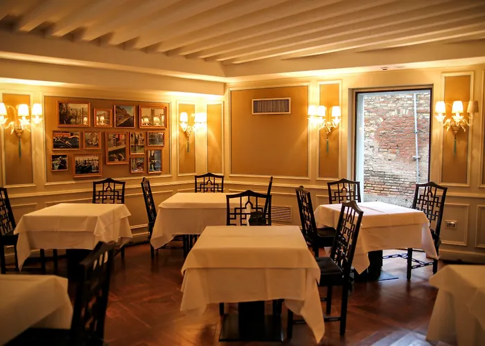 فندق سبلينديد فينيس - ستارهوتيلز كوليزيوني