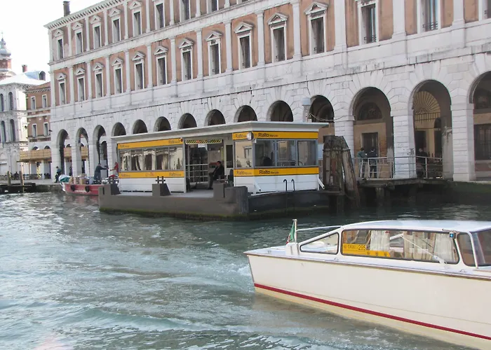 سبلينديد فينيس - ستارهوتيلز كوليزيوني البندقية