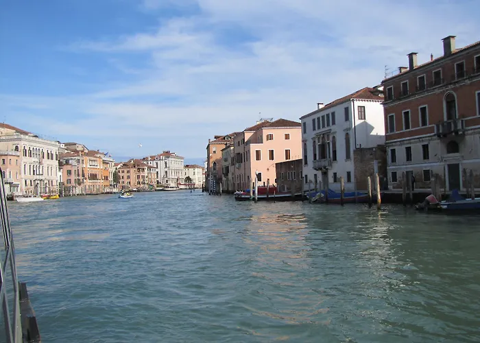 فندق سبلينديد فينيس - ستارهوتيلز كوليزيوني البندقية