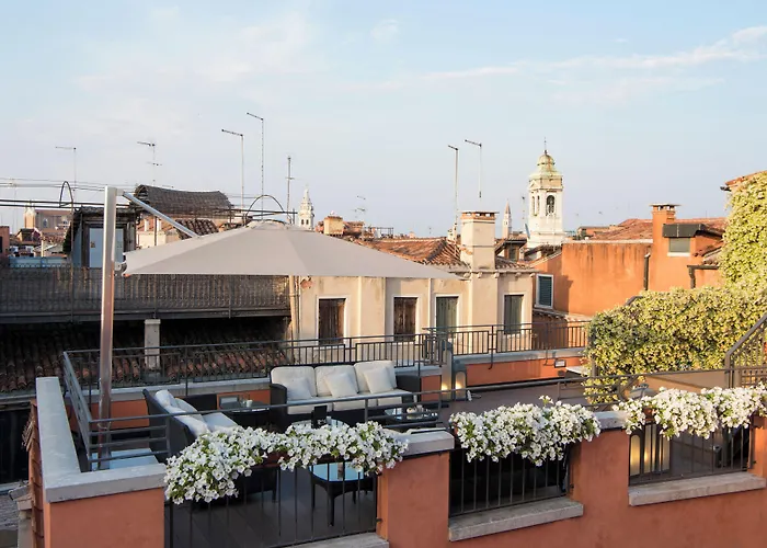 سبلينديد فينيس - ستارهوتيلز كوليزيوني 4*