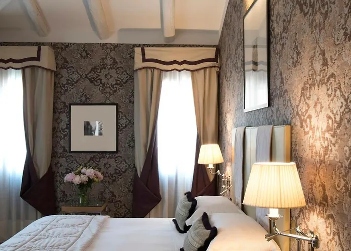 سبلينديد فينيس - ستارهوتيلز كوليزيوني