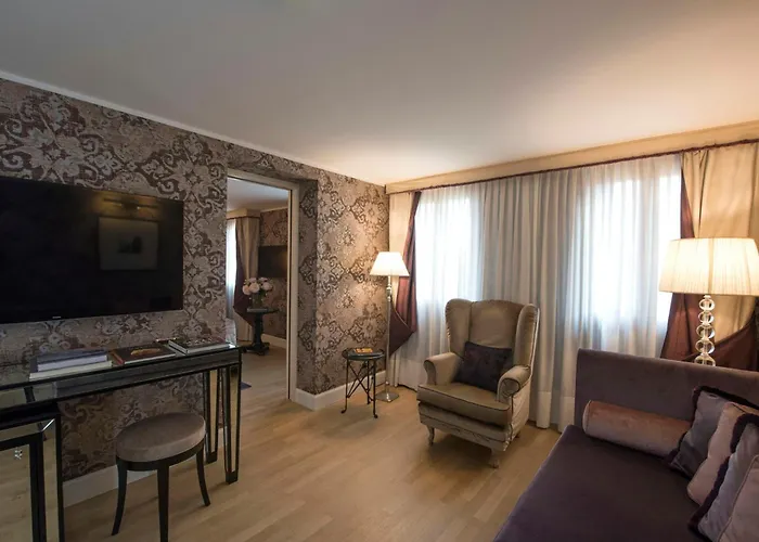 سبلينديد فينيس - ستارهوتيلز كوليزيوني فندق البندقية