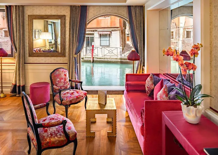 سبلينديد فينيس - ستارهوتيلز كوليزيوني فندق 4*